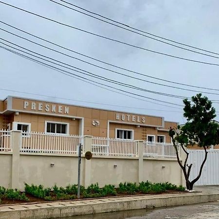 Presken Kuramo Waters Lagos Exterior foto